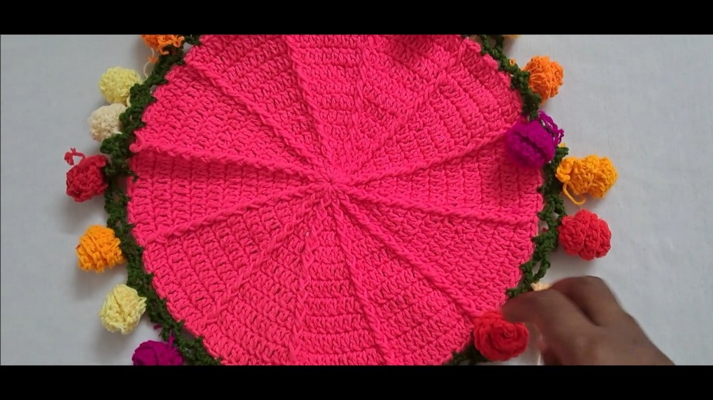 Crochet Rose Flower Blanket Cum Bouquet 2