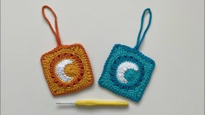 Crochet - Sun & Moon Granny Square Mini Pouch 1