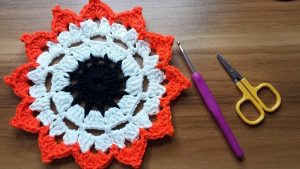 How to Crochet Halloween Coasters 1