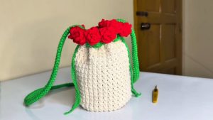 Radiant Crochet Rose Bag Pattern For Everyday Glamour