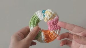 Adorable Crochet Scrunchies Pattern To Accessorize Your Hair