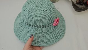 Classy Crochet Flower Straw Hat Which Brings Breezy Vibes