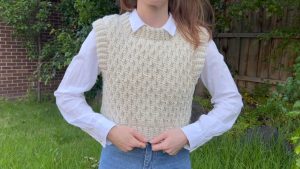 Trendy Crochet Cropped Sweater Vest Adds stylish charm