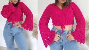 Crochet Cropped Top with Long Sleeves 1