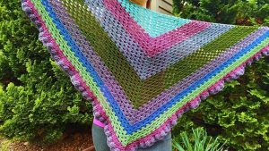 Crochet Easy Granny Stitch Shawl Tutorial 1