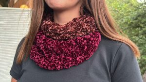 Soft & Stylish Velvet Infinity Scarf 1