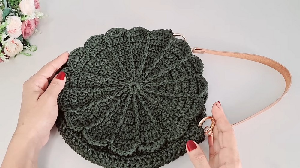 Crochet Flower Bag Pattern 3
