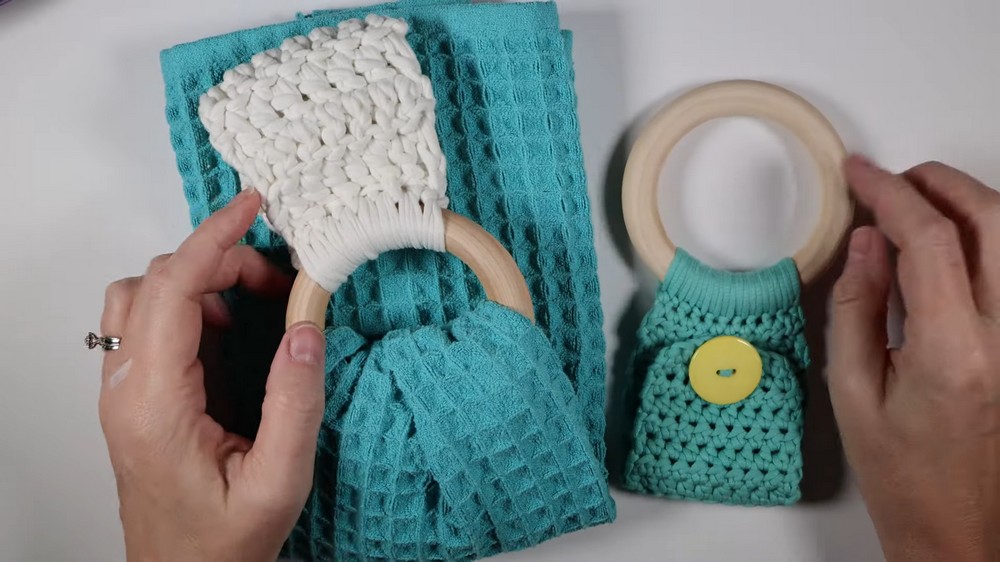 Crochet Kitchen Tea Towel Holder 1
