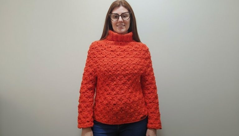 Crochet Top Down Blouse With Flowers 1