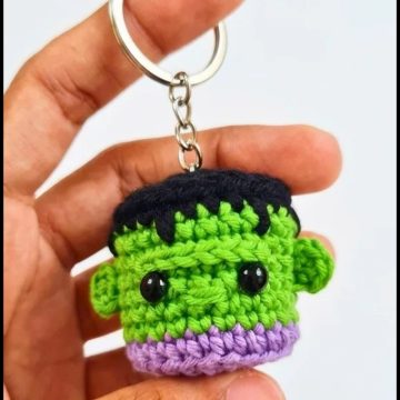 Crochet Frankenstein Keychain Halloween Pattern