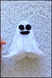 Crochet Ghosts Halloween Decoration Patteern
