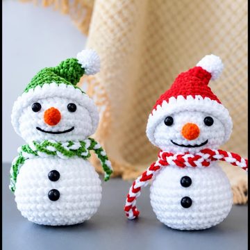 Free Crochet Christmas Snowman Pattern With Festive Details